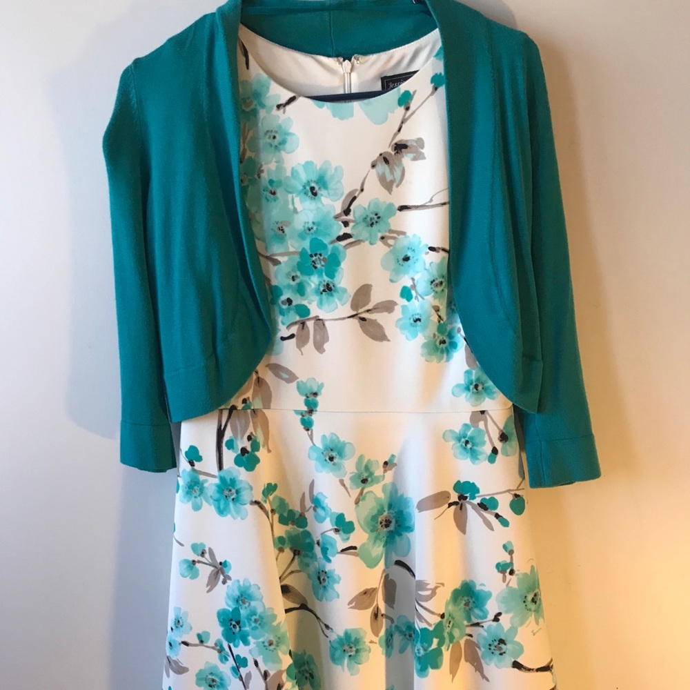 SALE! Jessica Howard dress in Petite